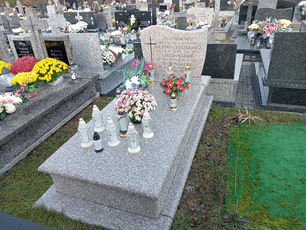 Grób Helena Sajnóg